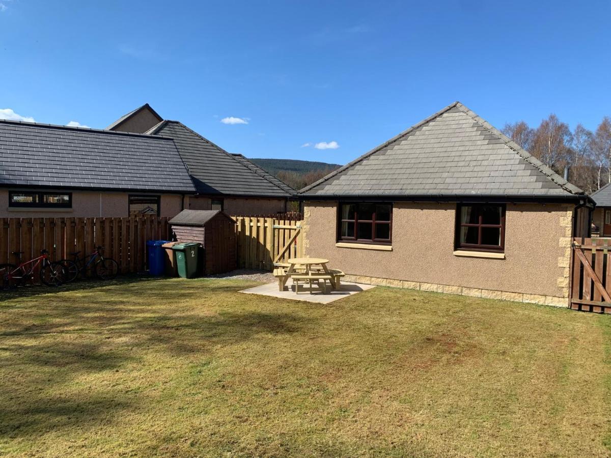 Cairngorm Cottage Авимор Екстериор снимка