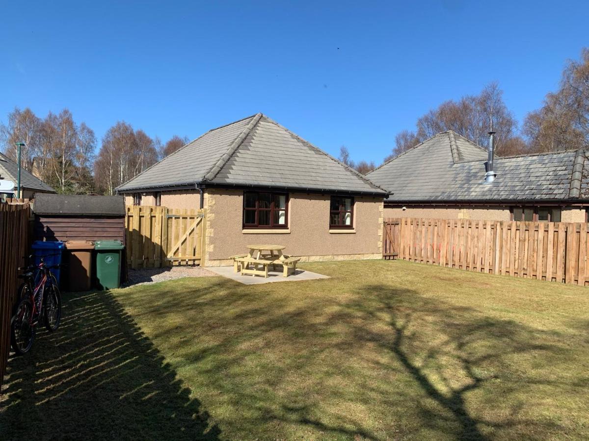 Cairngorm Cottage Авимор Екстериор снимка
