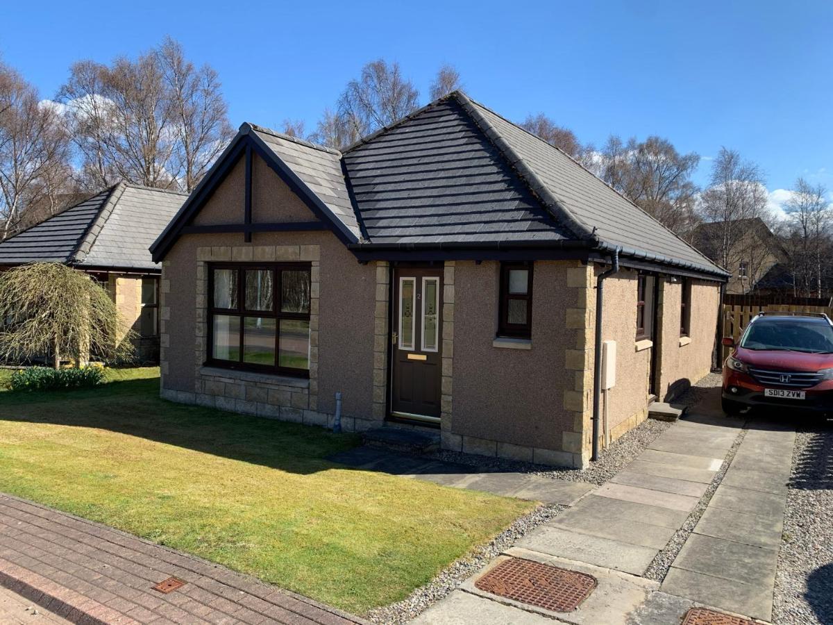 Cairngorm Cottage Авимор Екстериор снимка