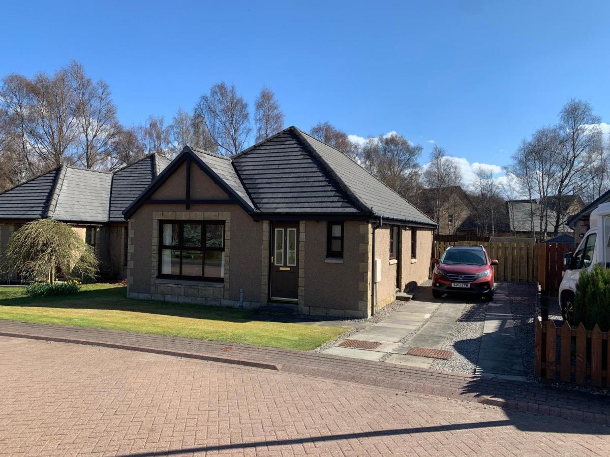 Cairngorm Cottage Авимор Екстериор снимка